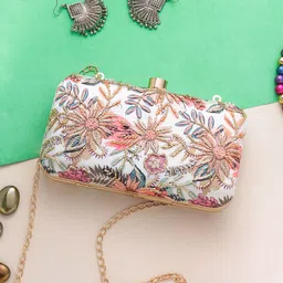 Swisni Embellished Box Clutch-picture-21