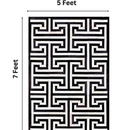 dazzhome Black & White Hair On Leather Chevron Hand Woven 5ftX7ft Carpet image 3