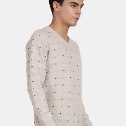 t-base Geometric Printed V-Neck Woollen Pullover Sweater image 2