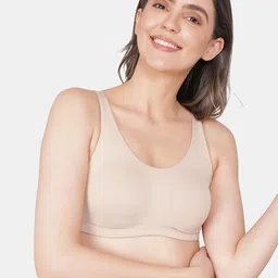 Jockey Stretch Slip On Crop Top With Stayfresh Treatment-1550 image 5