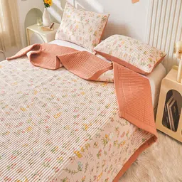 JC HOME Peach  Cream Printed 1 Double Bed Superking Bed Cover  2 Pillow Covers image 3