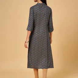 YU by Pantaloons Women Ethnic Motif Printed Roll-Up Sleeves A-line Kurta image 4