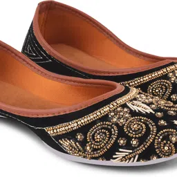 vaniya shoes Jutis For Women image 5