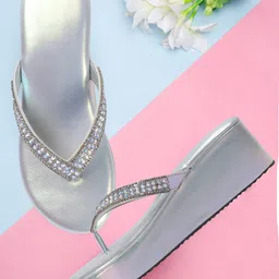 harshudream Women Heels Sandal image 4