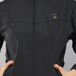 vilazo Solid Women Wind Cheater image 4