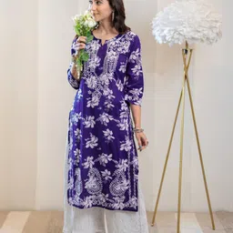 anushansa Women Printed Viscose Rayon Straight Kurta image 3