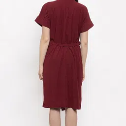 abila Maroon Free Size Bath Robe image 2