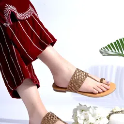 shoetopia Women Flats Sandal image 5