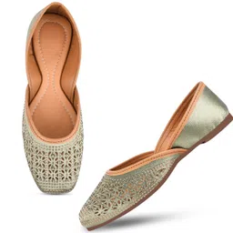 jm looks Jutis For Women image 5