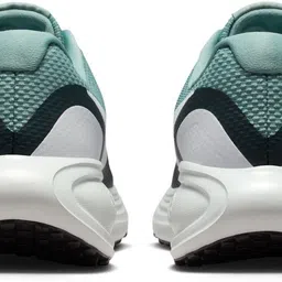 nike Revolution 8 Running Shoes For Men image 2