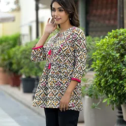 varanga Printed Pure Cotton Stitched Flared/A-line Gown image 3