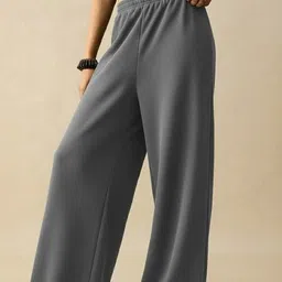 dockstreet Women Solid Grey Track Pants image 4