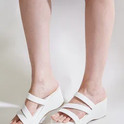 selfiee Women Wedges Sandal image 2