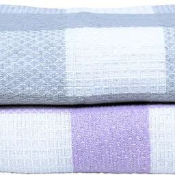 traditional thread's Cotton 300 GSM Bath Towel image 1