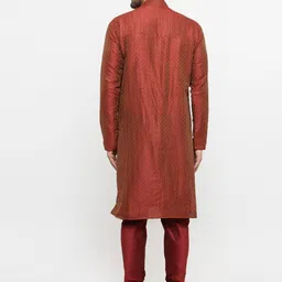 over crowd Men Cotton Blend Sherwani Churidar Set image 4
