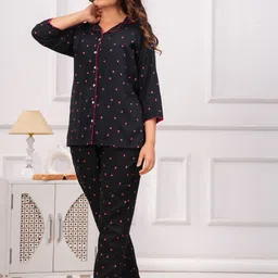 mukaraniya Women Nighty Set image 3