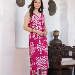 zublee Women Cotton Blend Kurti Palazzo Set image 1