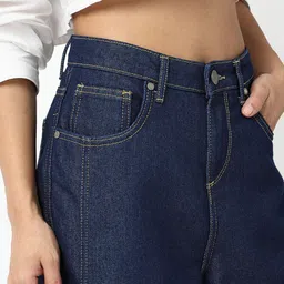 bewakoof Women Loose Fit High Rise Blue Jeans image 5