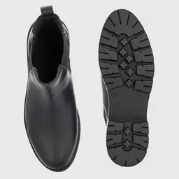 roadster Stylish Textured Ankle Length Versatile Boots For Women image 4