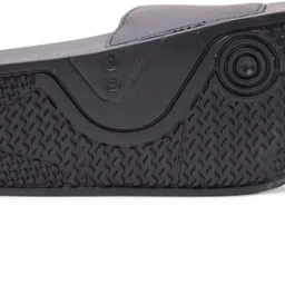 hrx by hrithik roshan Men Slides image 5