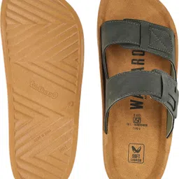walkaroo Men Casual Sandal image 2