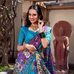 radhvi biz Self Design Semi Stitched Lehenga Choli image 3