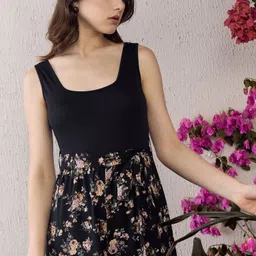 berrylush Printed Women Jumpsuit image 4