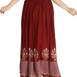 fashioncutz Women Printed Flared White, Maroon Skirt image 2