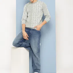 metronaut Men Solid Round Neck Green Sweater image 4