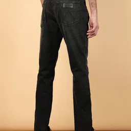 wrangler Men Regular Mid Rise Black Jeans image 3