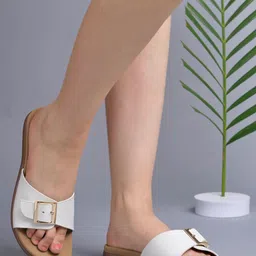 shoetopia Women Flats Sandal-picture-25