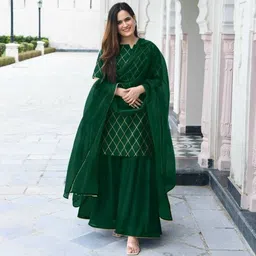 clofab Women Viscose Rayon Kurta Sharara Dupatta Set-picture-16