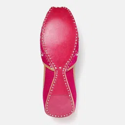 house of pataudi Mojaris For Women image 3