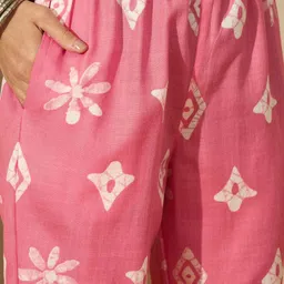 BANDIA Women Ethnic Motifs Printed Regular Sequinned Kurta with Trousers & With Dupatta image 4