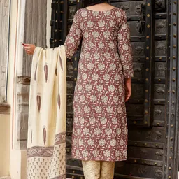 Bahe Kurtiz Women Floral Printed Regular Pure Cotton Kurta with Trousers & With Dupatta image 4