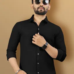 vebnor Men Regular Fit Solid Spread Collar Casual Shirt image 1