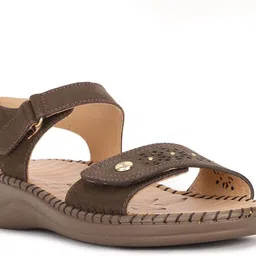 scholl Women Flats Sandal-picture-18