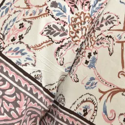 EasyGoods MonarchSingle Pink & White Ethnic Cotton 210 TC Single Bedsheet & 1 Pillow Cover image 4