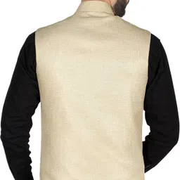 oora Solid Men Waistcoat image 3