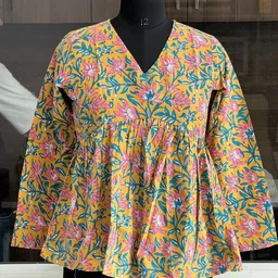 Women Floral Print Cotton Blend Flared Kurta-image-5