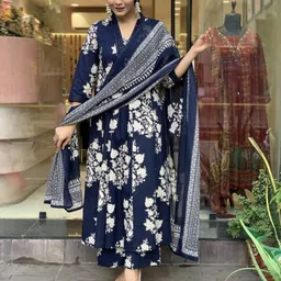 takshil creation Women Cotton Rayon Kurti Pant Dupatta Set-picture-22