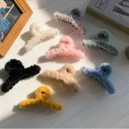 DN Creation Assorted Set of 4 Fur Claw Clip-image-40