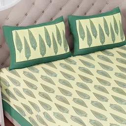 The Craft Monk Green & Gold-Toned Floral Cotton 240 TC King Bedsheet & 2 Pillow Covers image 3