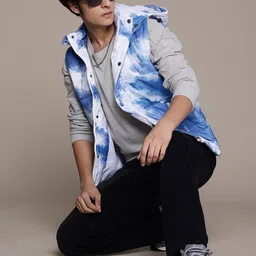 roadster Men Dyed/Ombre Padded Jacket image 4