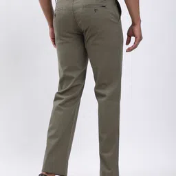 indian terrain Men Regular Fit Green Pure Cotton Trousers image 2