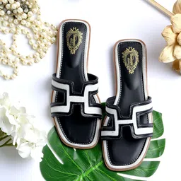 shoetopia Women Flats Sandal-picture-23