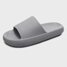 traqon Men Flip Flops image 2