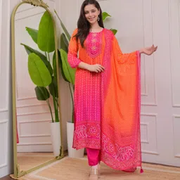 gosriki Women Viscose Rayon Kurta Pant Dupatta Set image 4