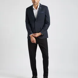 the bear house Men Solid Single Breasted Formal Blazer image 5