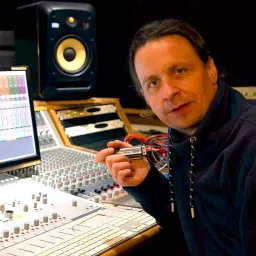 East top Harmonica, Blues Diatonic Harmonica Mouth Organ Key of C, 10 Holes 20 Tones Harmonica For Adults, Kids, Beginners, Professionals and Students（Silver grey） image 5